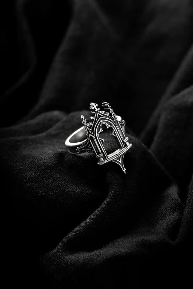 SANCTA LUX RING