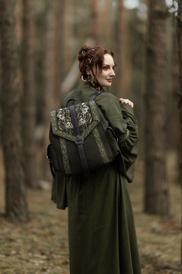 MOONVINE OLIVE RUCKSACK